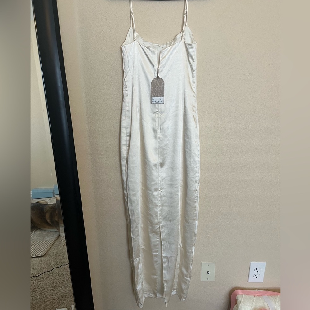 Chrisley satin maxi dress - Picture 3 of 7